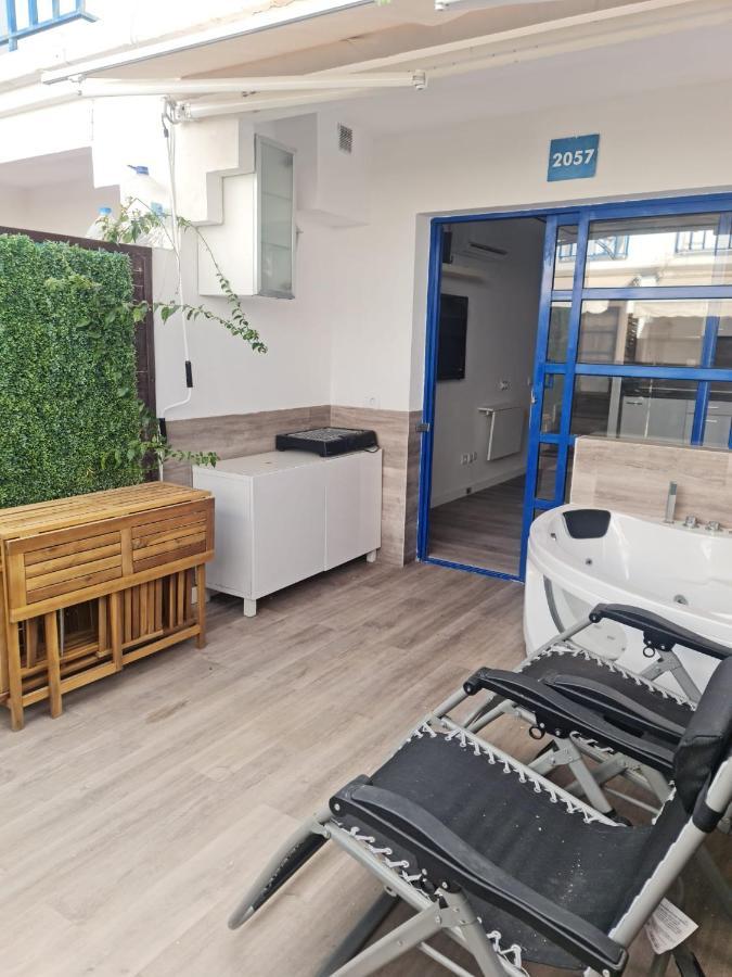 Maspalomas Jacuzzi Bungalow Лас-Пальмас-де-Гран-Канария Экстерьер фото